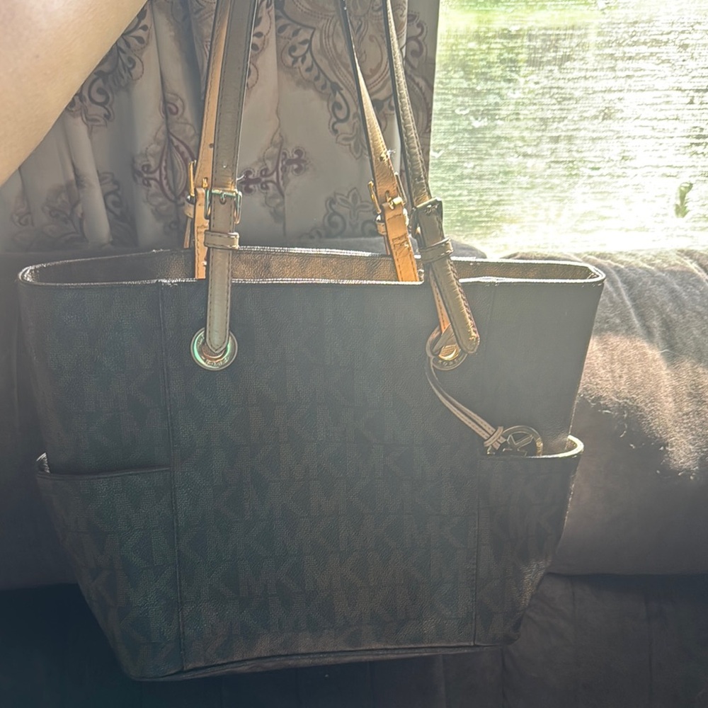 Michael Kors Brown Tote Bag with Structured Design